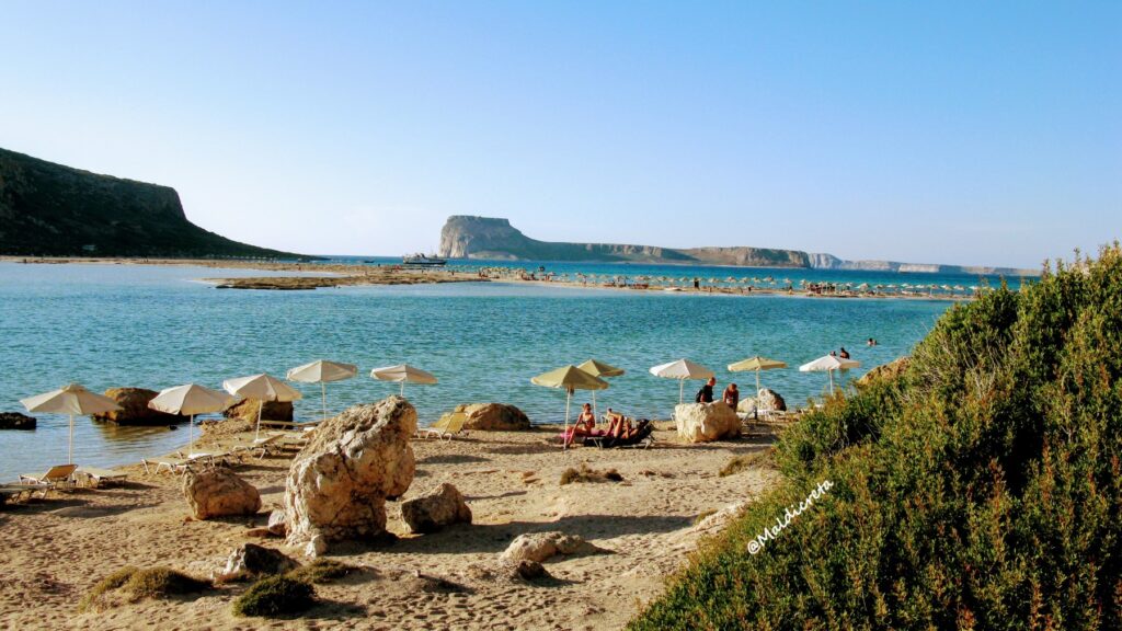 La spiaggia di Balos con Imeri Gramvousa sullo sfondo
